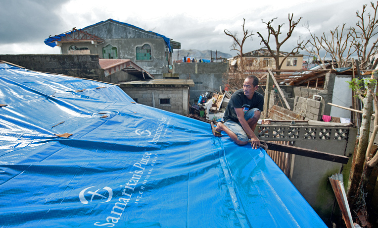 13120PH-E-087-Philippines-typhoon-relief-homescreen 13120PH-E-087-Philippines-typhoon-relief-homescreen